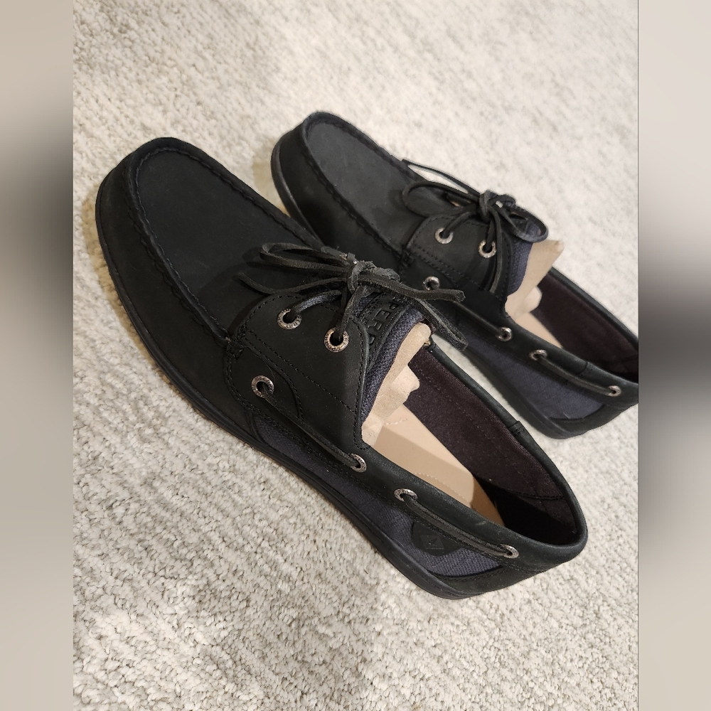 Sperry topsiders